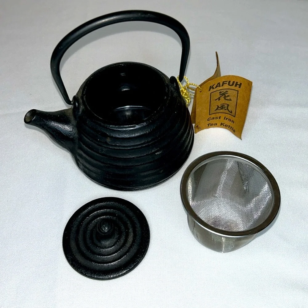 KAFUH Cast Iron Tea Kettle, 2 pounds 6.7 ounces Black 5.5” L x 6” T x 4.5” W